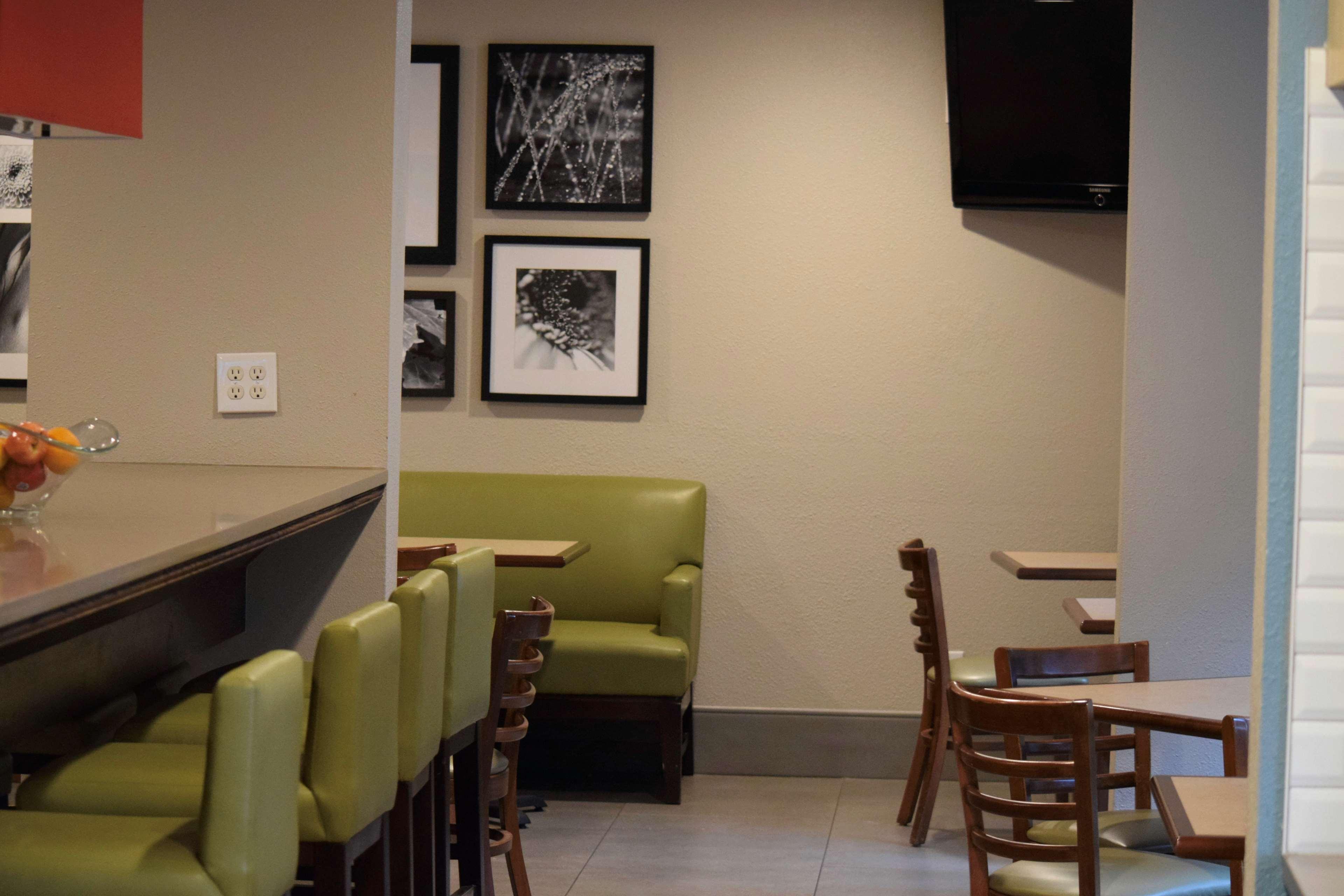 Country Inn & Suites By Radisson, Lincoln North Hotel And Conference Center, Ne Екстериор снимка