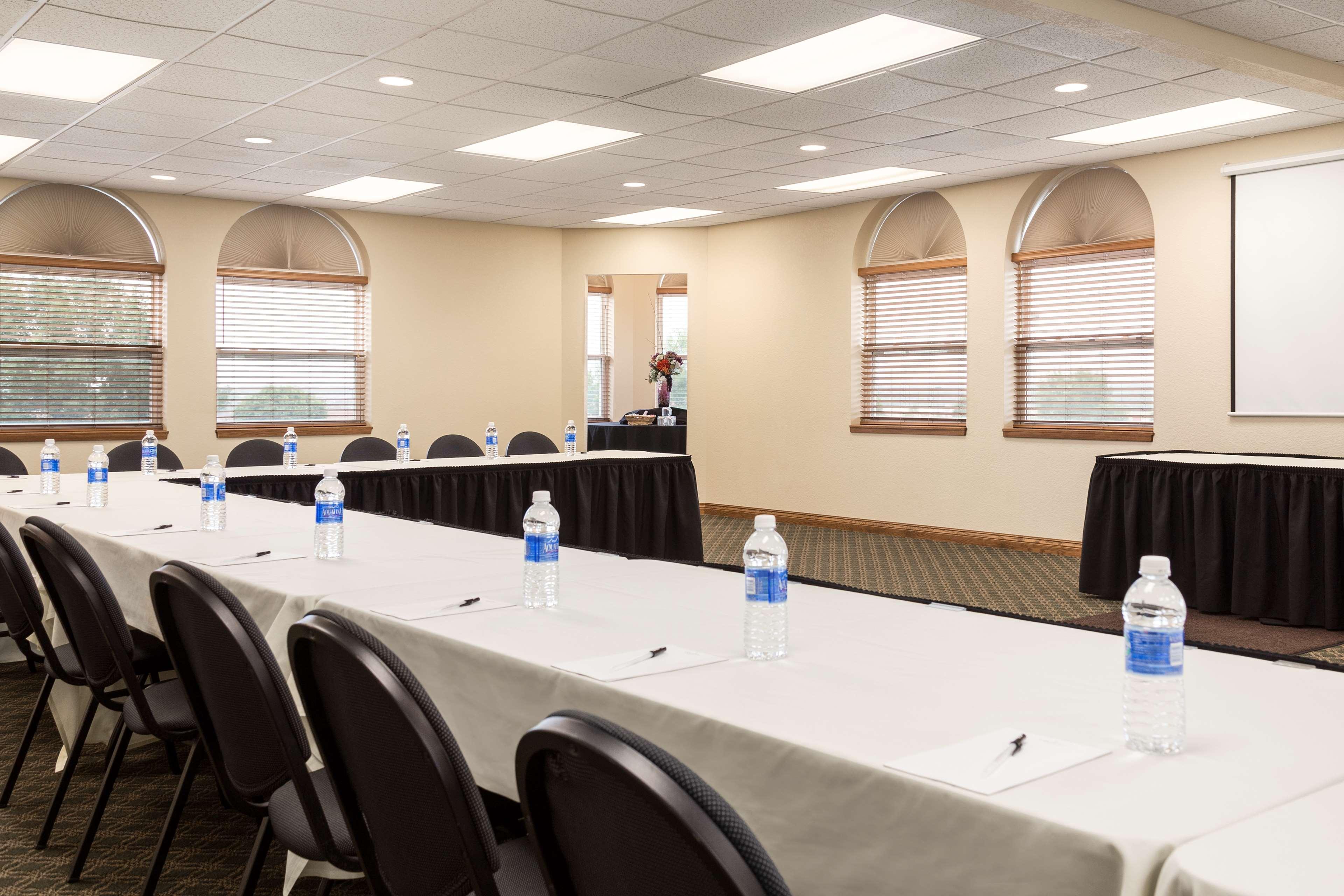 Country Inn & Suites By Radisson, Lincoln North Hotel And Conference Center, Ne Екстериор снимка
