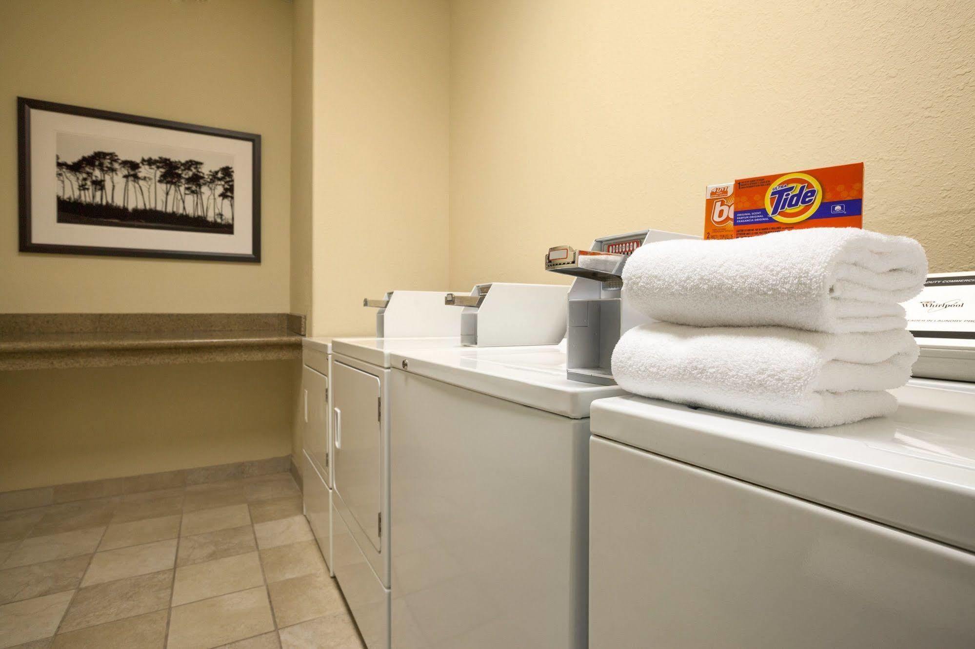 Country Inn & Suites By Radisson, Lincoln North Hotel And Conference Center, Ne Екстериор снимка